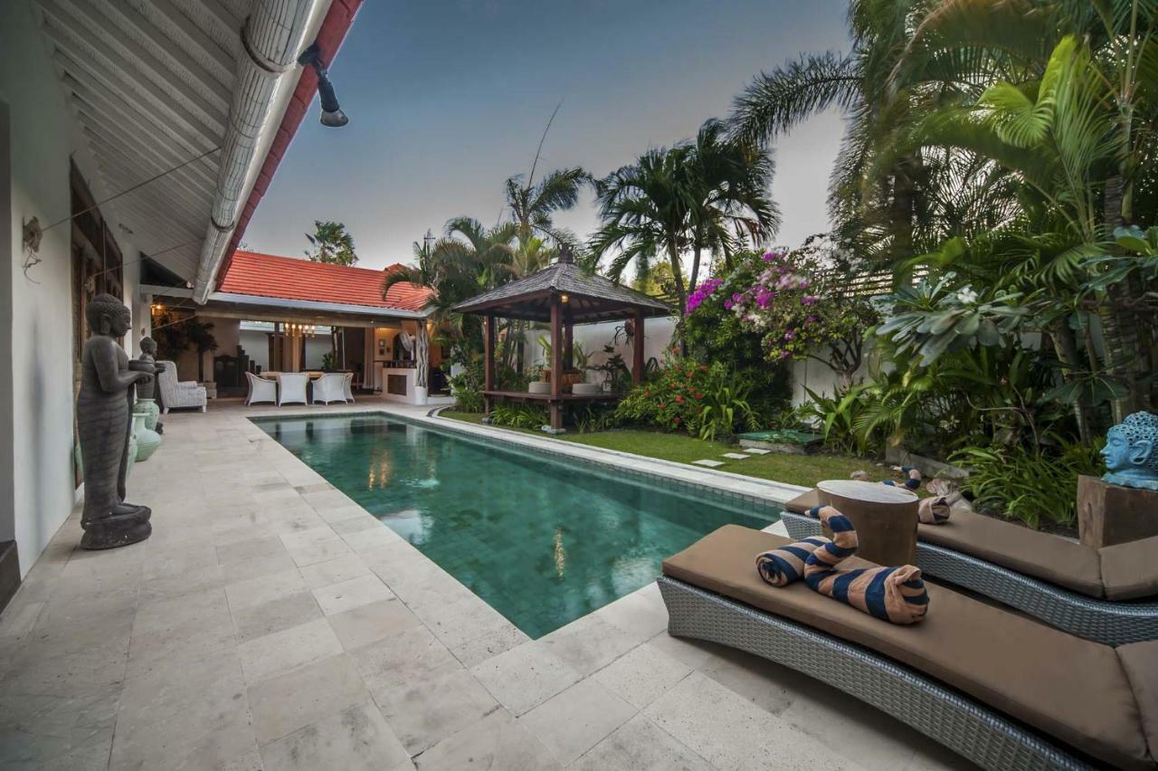 Villa Yogan Семиняк Екстериор снимка