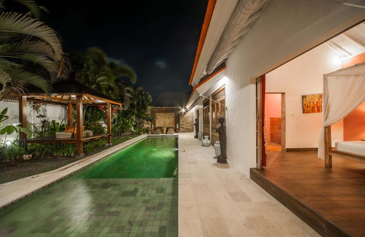 Villa Yogan Семиняк Екстериор снимка