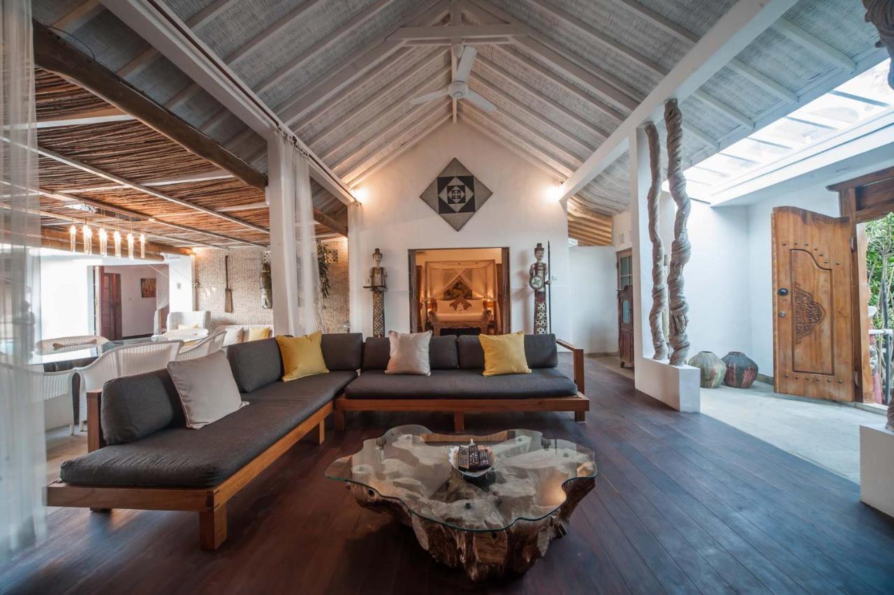 Villa Yogan Семиняк Екстериор снимка